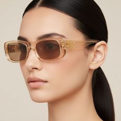 Óculos de Sol Feminino Miu Miu Retangular MU 08ZS Cor Marrom Areia Transparente
